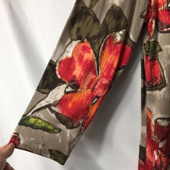 Chicos Women’s Long-Sleeve Floral Top Size 2 Like-NEW Condition - Picture 3 of 5